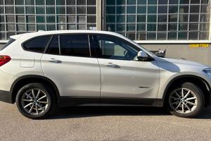 BMW X1  xdrive 18d business
