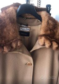 Cappotto con collo  in volpe