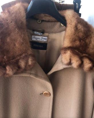 Cappotto con collo  in volpe