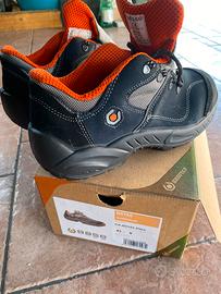 Scarpa antifortunistica NUOVA nr.43 modello B0155