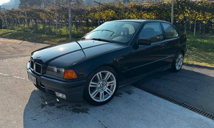 BMW serie 3 compact E36 Drift ‘95