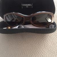 Occhiali usati da sole da donna