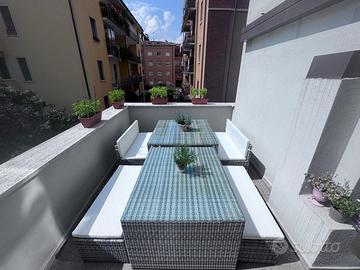 Tavolo Esterno Estendibile in Rattan e Vetro