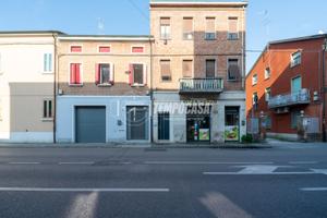 TRILOCALE RISTRUTTURATO PIANO TERRA