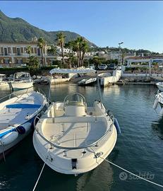 Barca a motore 40 cv Yamaha