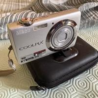 Nikon Coolpix S225
