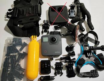 GoPro Fusion 360 con tantissimi accessori