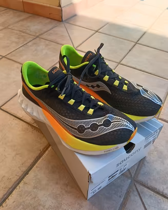 Saucony Endorphine Pro 4 (piastra in carbonio) 44