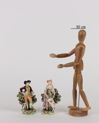 Coppia di Figure in Porcellana - XIX Secolo