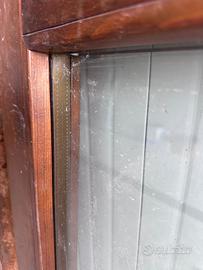 Finestra di legno