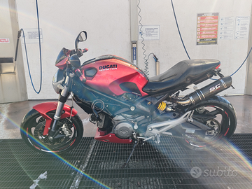 Ducati Monster 696 - 2009