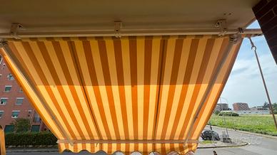 Tenda da sole a bracci