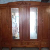 Armadio in legno 4 ante più cassetti