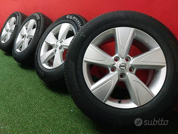 Cerchi Volvo XC40 Original Gomme Estive 235 60 17