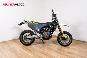 HUSQVARNA 701 SUPERMOTO - 2025