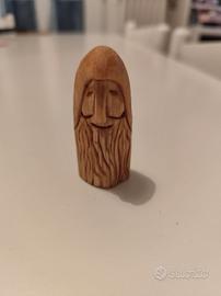 Scultura in legno di tiglio intagliata a mano