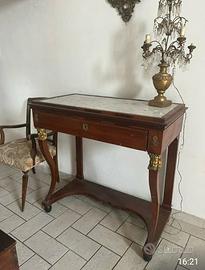 consolle piano marmo e fregi dorati