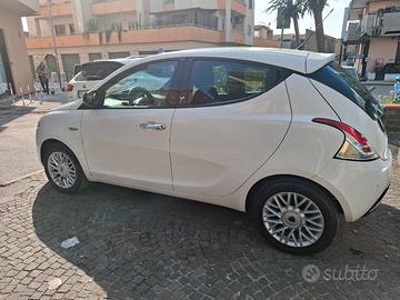 LANCIA YPSILON 3 SERIE FULL OPTIONAL GPL