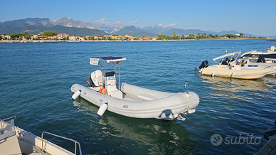 Gommone 200 cv