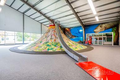 Gioco Vulcano Playground con Arrampicata e Scivolo
