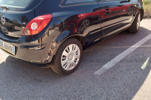 Opel corsa 1.2 automatico