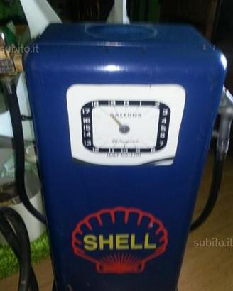 Pompa benzina anni 50 vintage