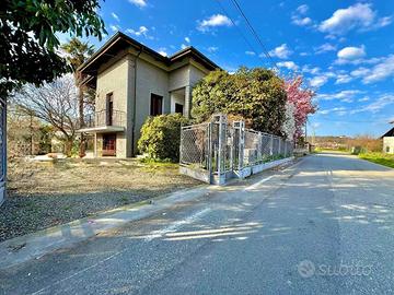 Elegante villa in zona Valdengo