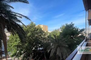 Pallavicino: 5 ambienti, 2° piano in residence