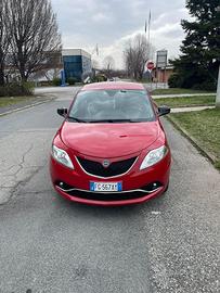 Lancia ypsilon 2016