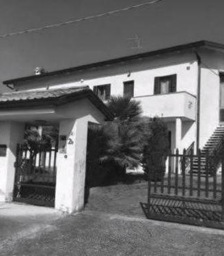 Immobile in asta di 509 m² con 4 locali e box auto