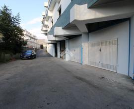 BOX A CHIAVARI