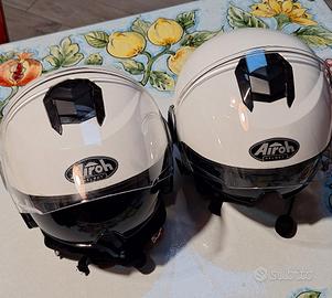 coppia caschi jet AIROH