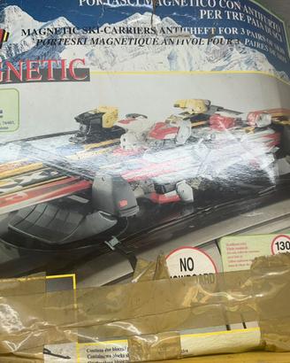 Portasci magnetico per auto