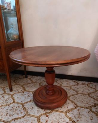 Tavolino rotondo in legno di noce