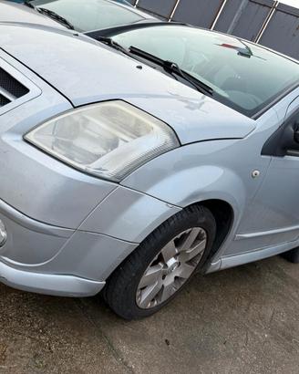 Disponibili ricambi usati per Citroën C2, anno 200