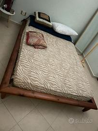 Letto matrimoniale giapponese in Legno