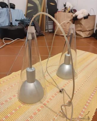 3 lampadari a sospensione. Coni in vetro