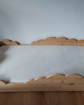 Letto bambino montessoriano con materasso in regal