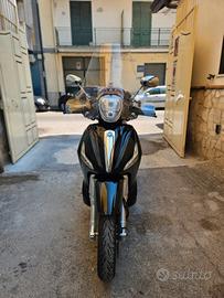 Piaggio Beverly 300