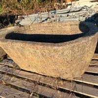 Vasca in pietra abbeveratoio