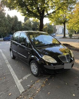 LANCIA MUSA 2006