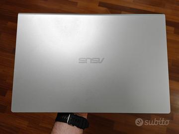 Asus X415 Portatile 14" i3 11th Gen 8Gb RAM 256SSD