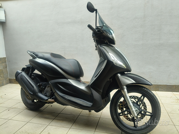 Piaggio Beverly 350. 2018