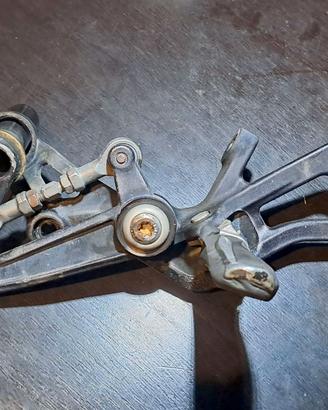 Pedana ant.sx + leva cambio di Ktm Duke 690 R my17