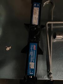 Cric auto + chiave a croce