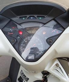 scooter Honda SH
