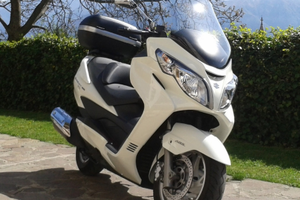 Suzuki burgman an 400 abs