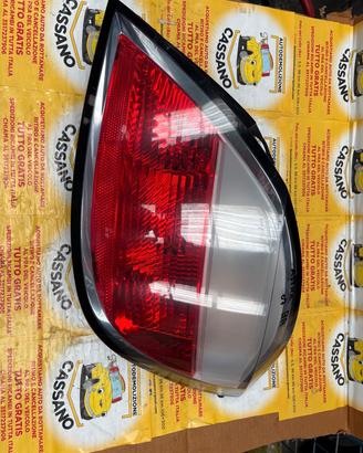 FARO POSTERIORE DESTRO OPEL ASTRA BERLINA ANNO:200