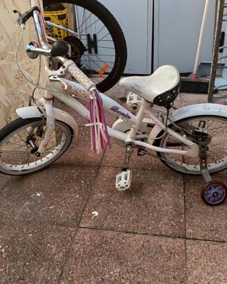 Bicicletta del tipo americana per bambine