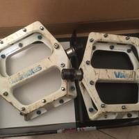 Pedali flat mtb DMR Vault MAG